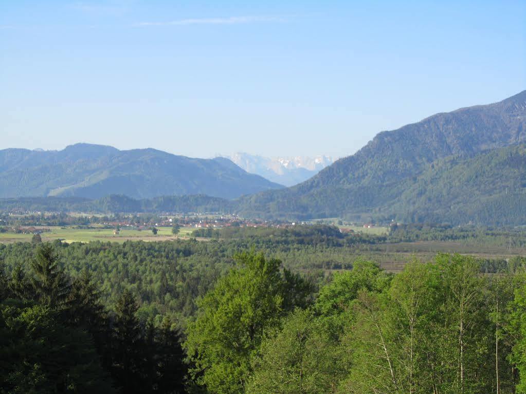 Hotel Restaurant Ferienwohnungen Alpenhof Übersee Buitenkant foto